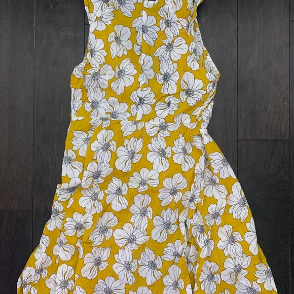 Zaful V-Neck Floral Wrap Dress - Picture 4 of 4